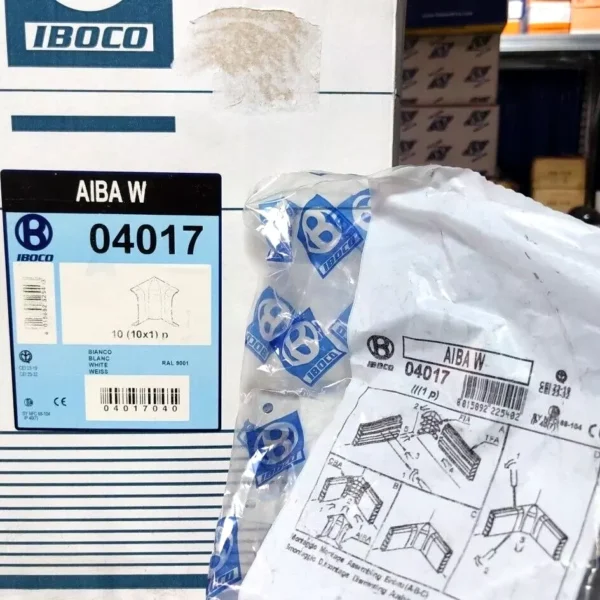 Bocchiotti GBA W giunto coperchio per canalina 04008